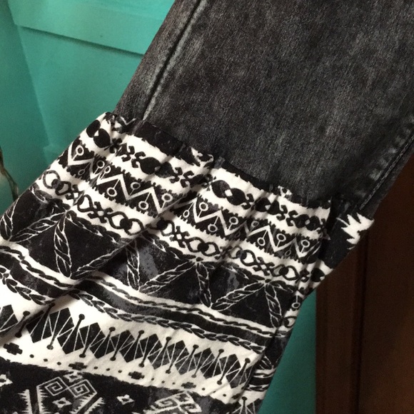 Black jegging one of a kind flares size 3-5 - Picture 3 of 5